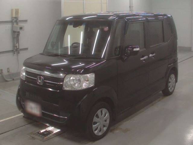 37 HONDA N BOX JF1 2017 г. (CAA Tokyo)